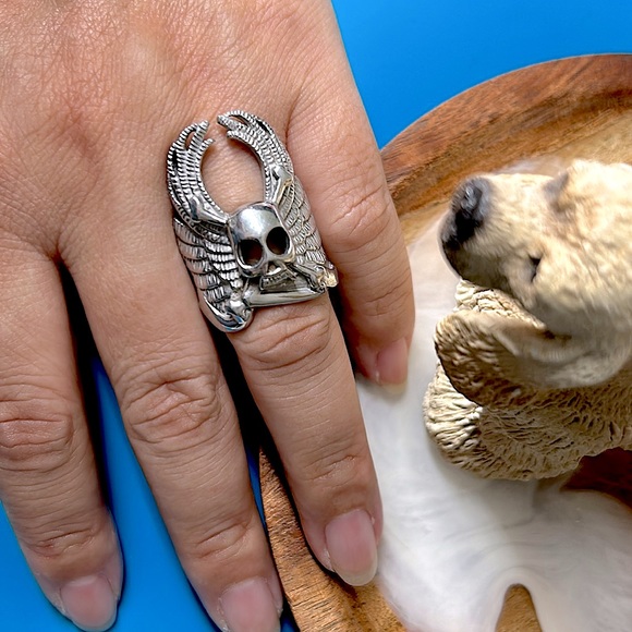 🖤Skull 💀 & Wing 🪽 Stainless Steel ring - Picture 11 of 17